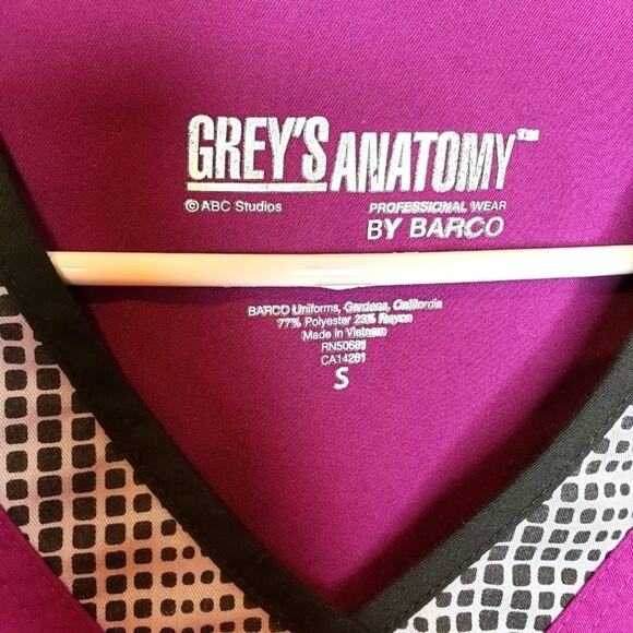 Grey's Anatomy Professional Wear Purple V Neck Active Scrub Top Small - Picture 9 of 9